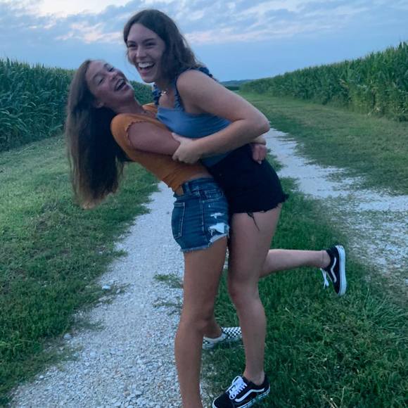 Meet your Posher, Dan susan - Picture 1 of 1